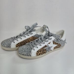 JustFab Zaylee Ladies Silver Glitter And Leopard Print Sneakers Size 8